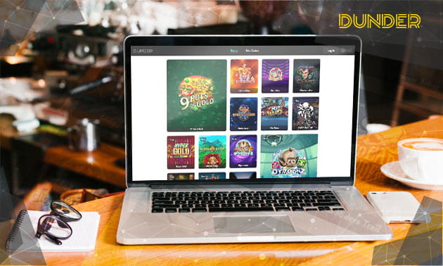 Una persona jugando en el casino online Captain Spins